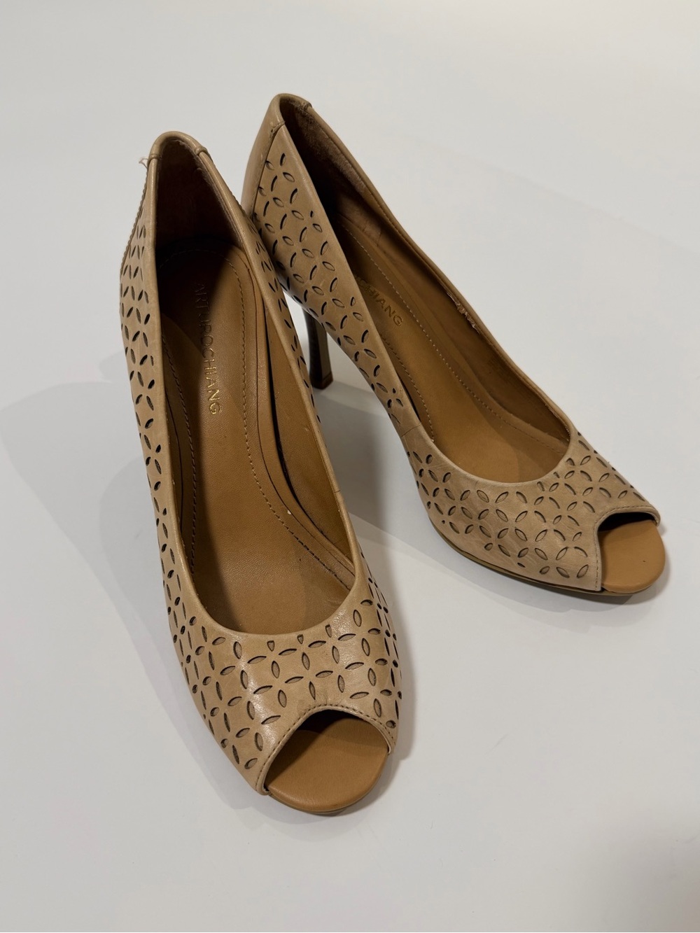 Arturo Chiang Beige Leather Laser Cut Peep Toe Heels Size 8